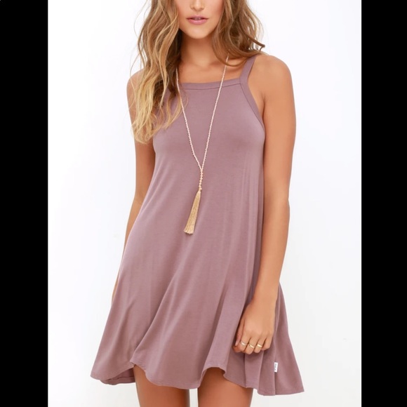 RVCA Dresses & Skirts - RVCA Thievery Mauve Dress Size Small